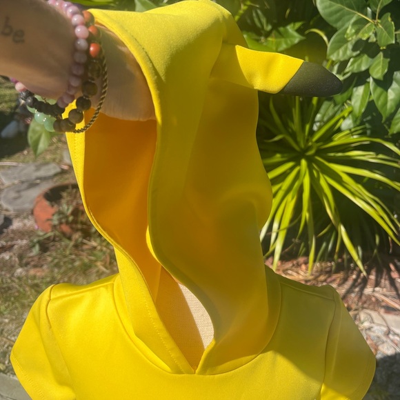 Pikachu girls 7/8 Dress with hood. Worn once. - Picture 4 of 8